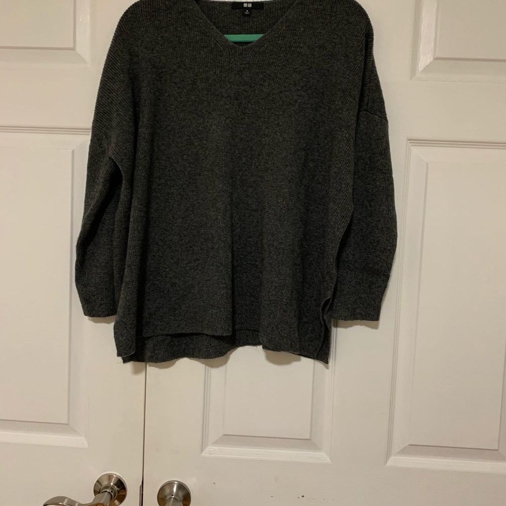 Uniqlo sweater